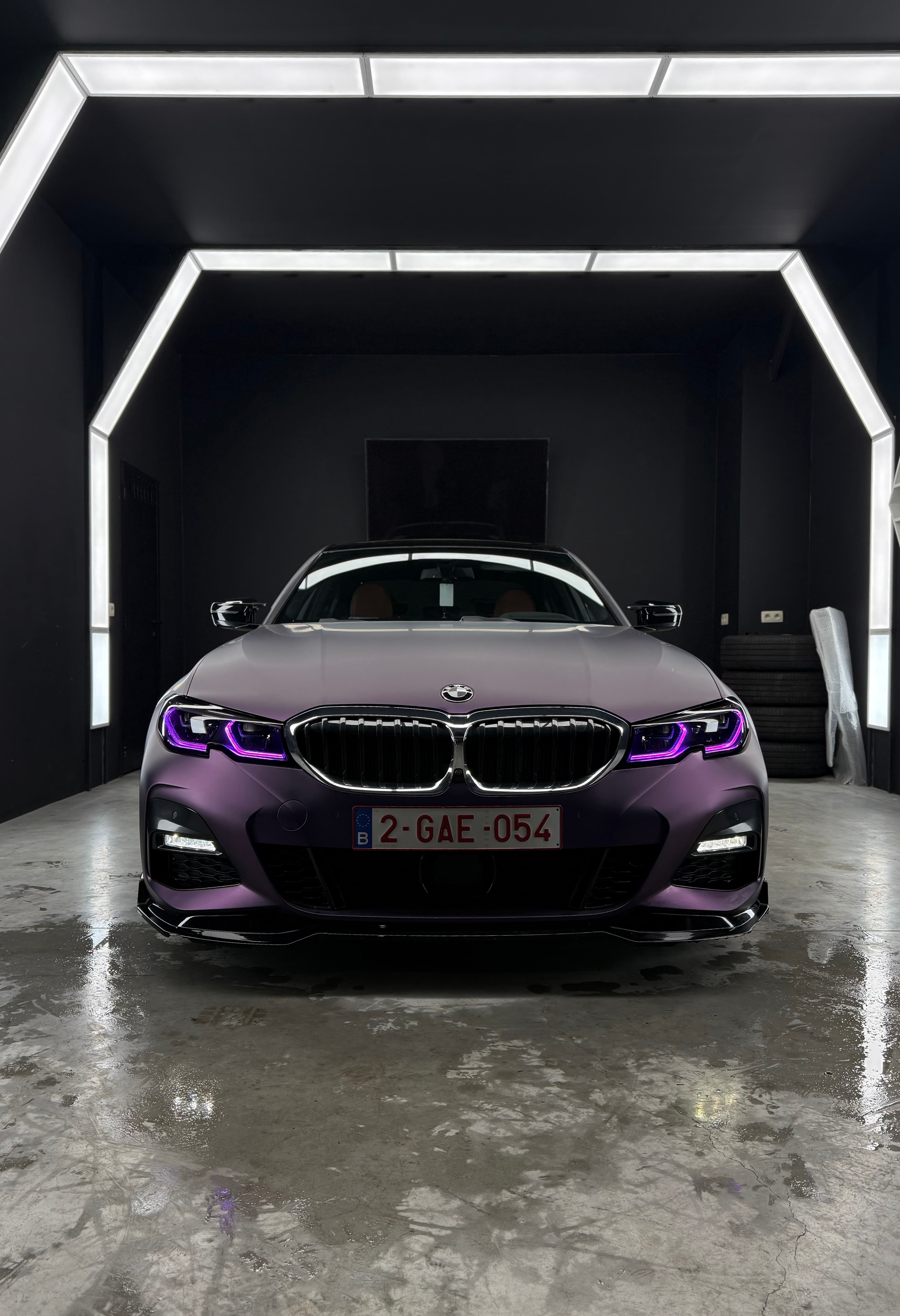 BMW Série 3 covering violet mat réalisé par Cover'A Beersel